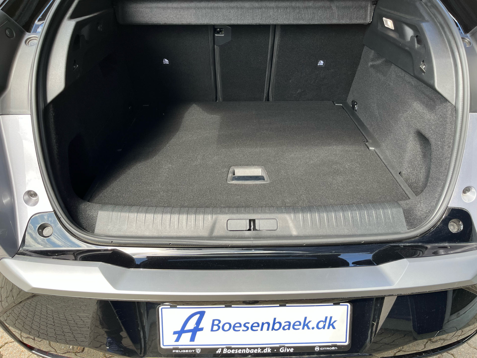 Billede af Peugeot e-3008 EL GT Pack 210HK 5d Aut.