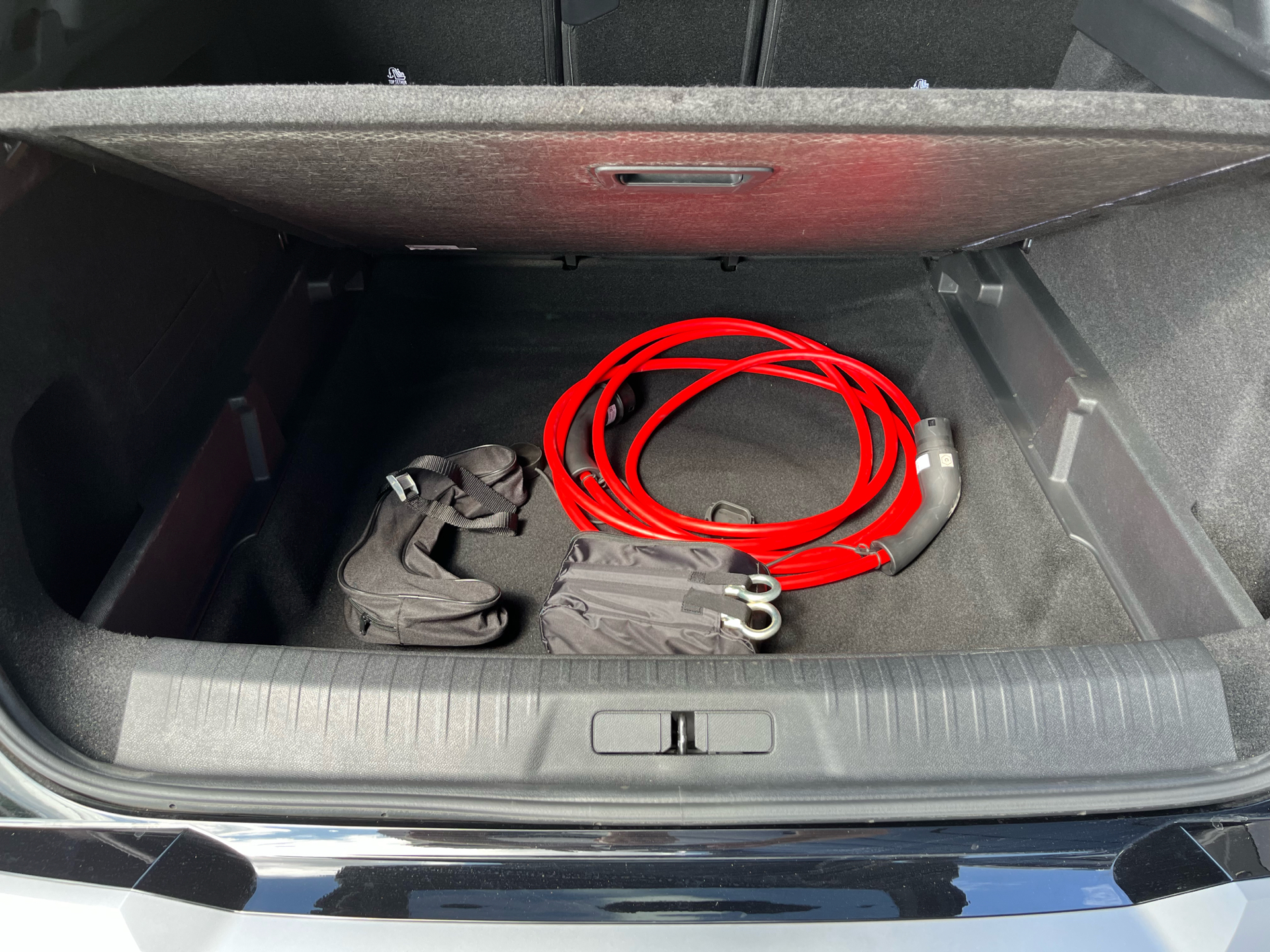 Billede af Peugeot e-3008 EL GT Pack 210HK 5d Aut.