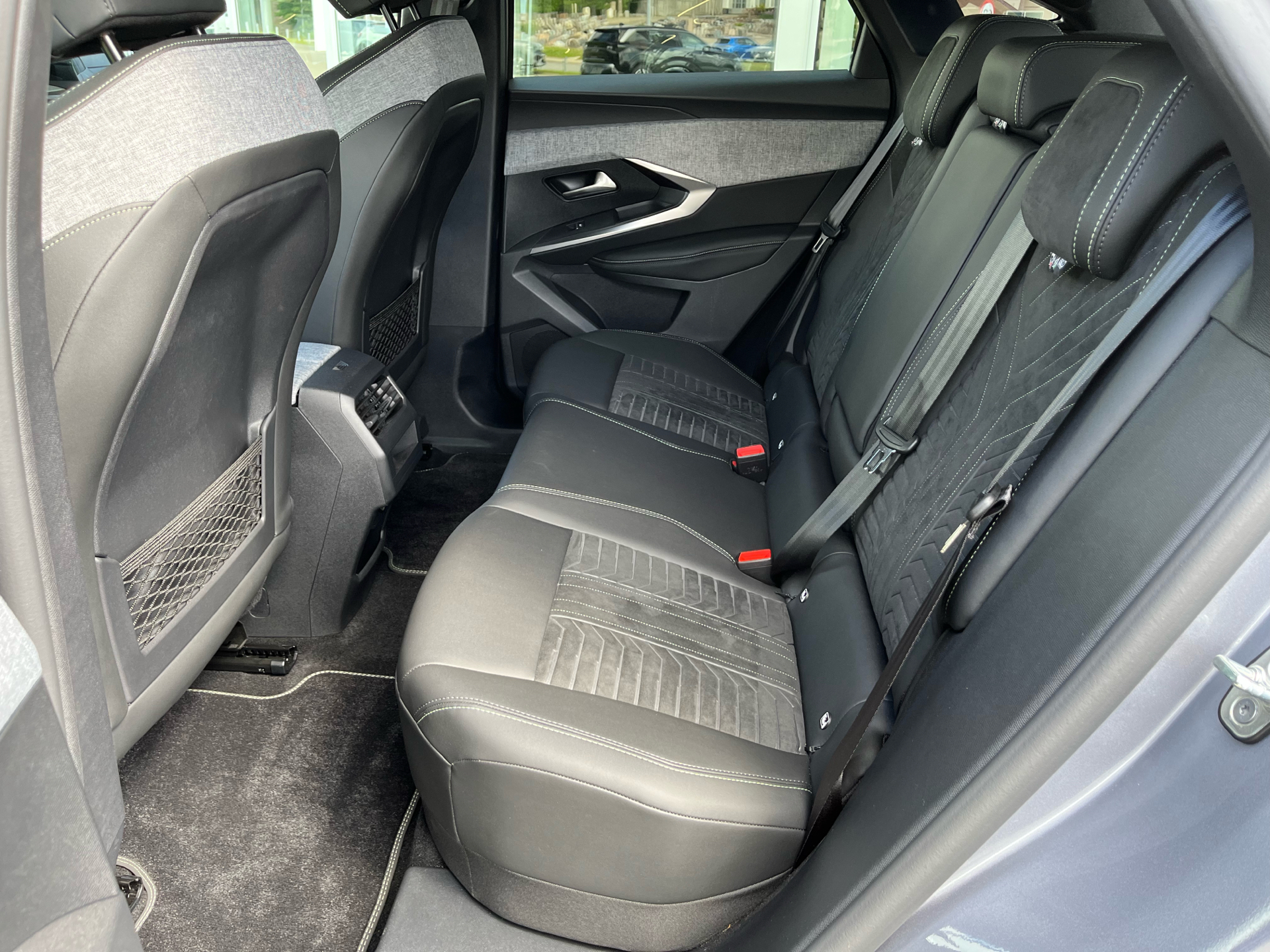 Billede af Peugeot e-3008 EL GT Pack 210HK 5d Aut.