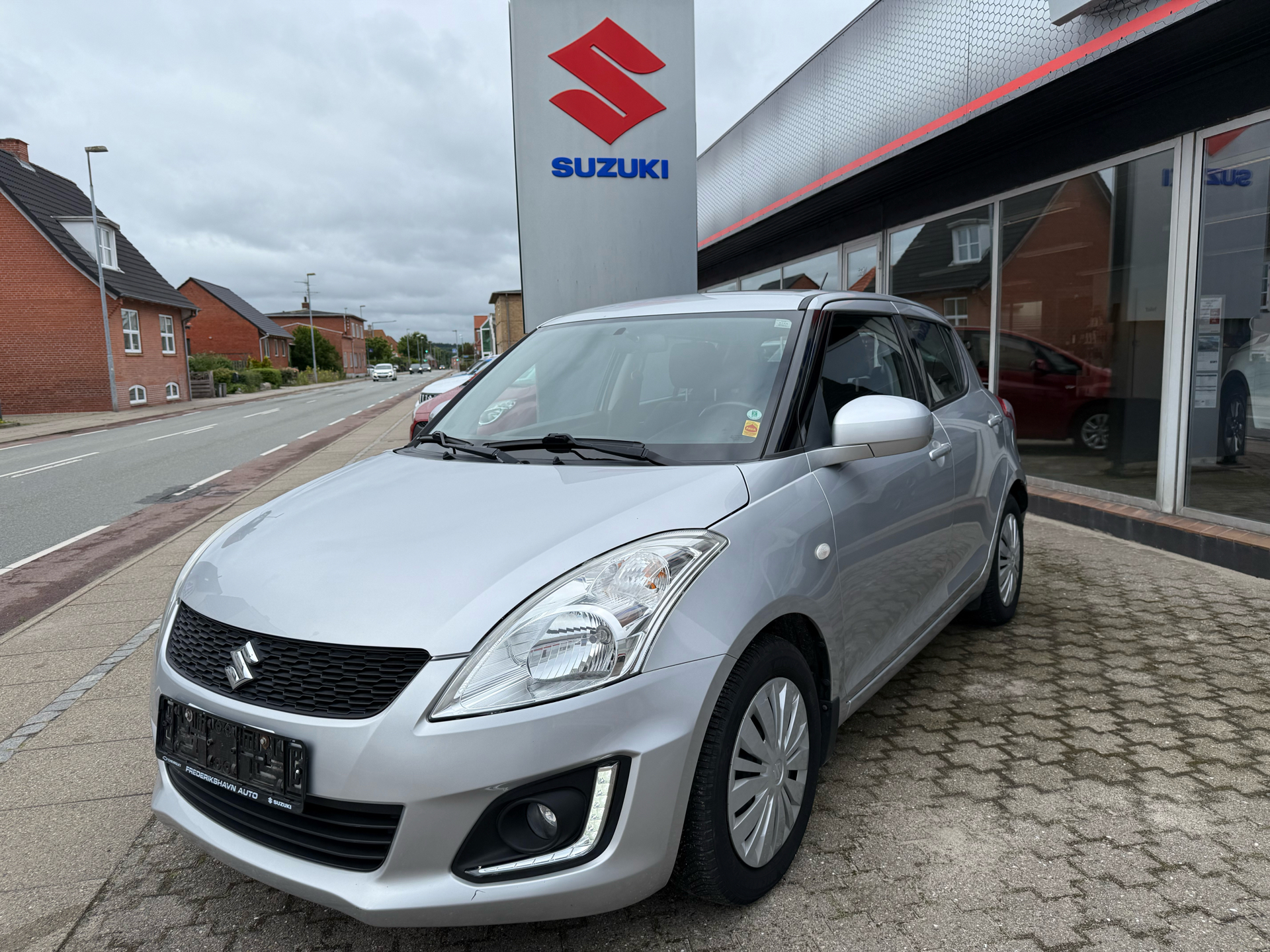 Billede af Suzuki Swift 1,2 Dualjet 16V Club 90HK 5d