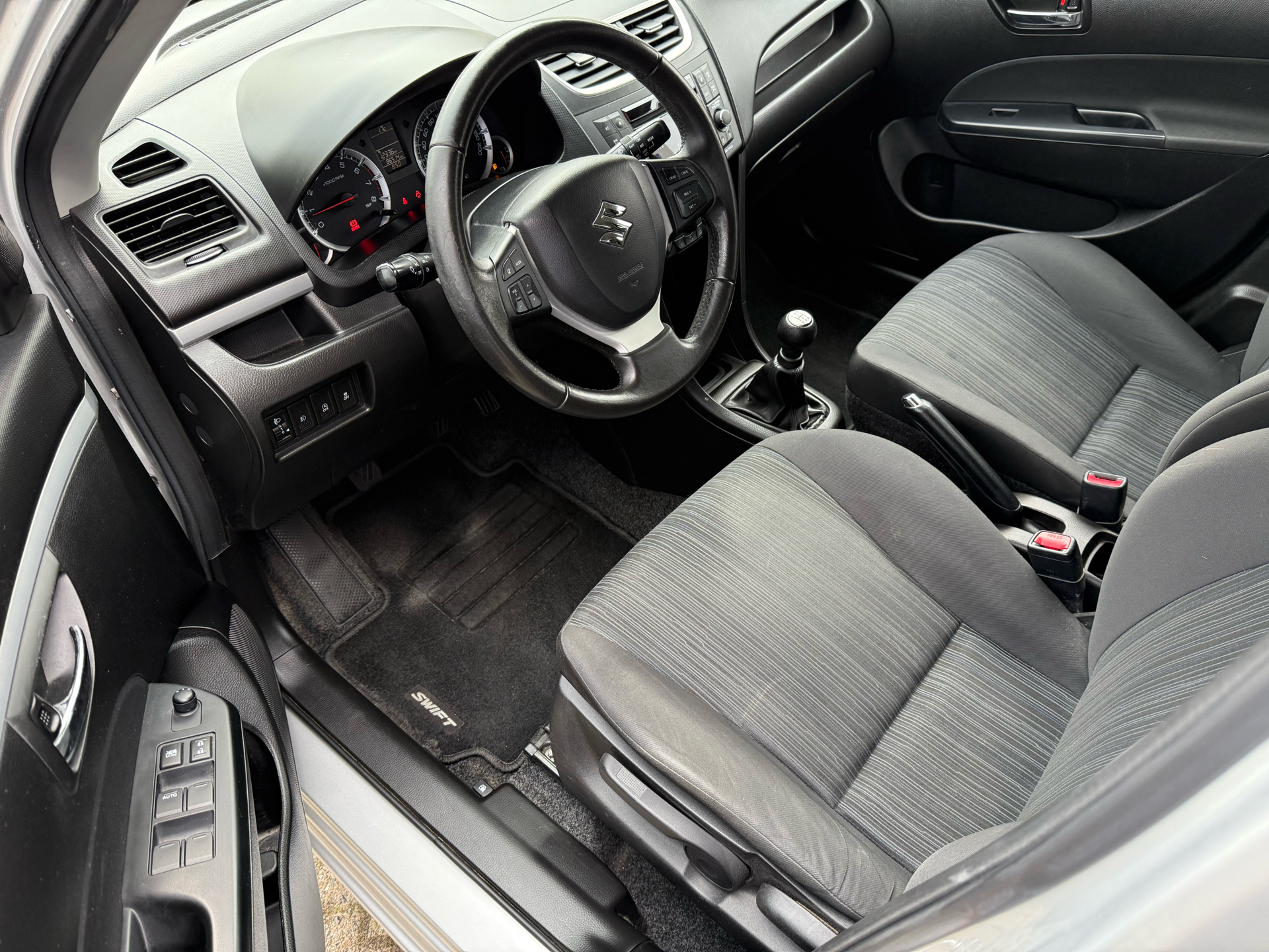Billede af Suzuki Swift 1,2 Dualjet 16V Club 90HK 5d