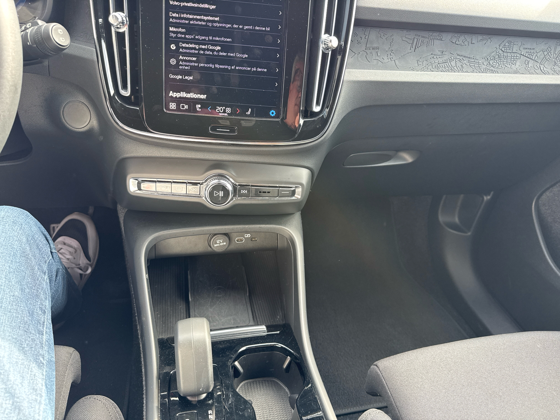 Billede af Volvo XC40 P6 Recharge Core 231HK 5d Aut.