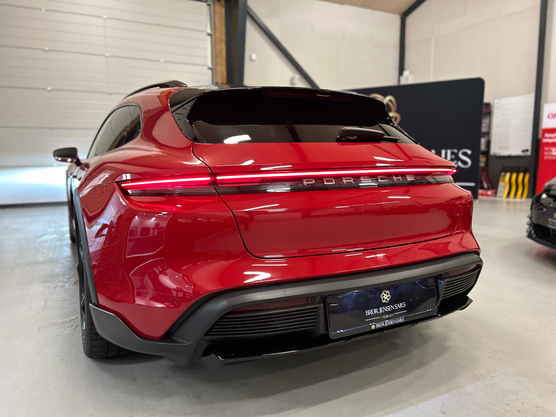 Billede af Porsche Taycan 4 Cross Turismo EL 4x4 476HK Stc Aut.