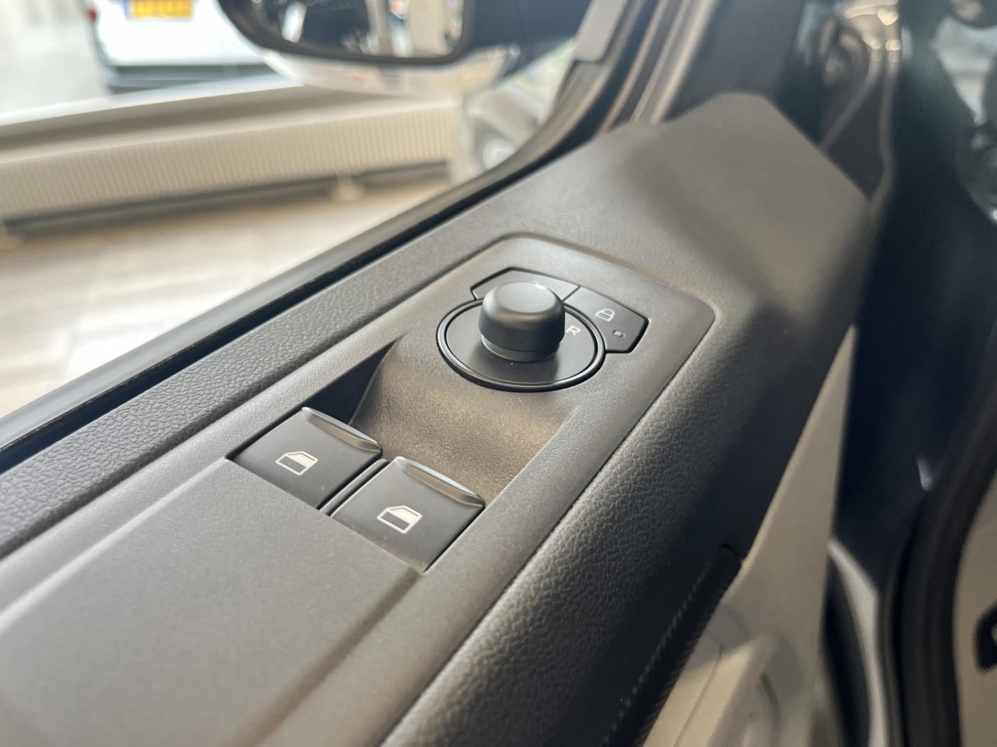 Billede af Ford E-Transit Custom 320 L1H1 EL Trend 218HK Van Aut.