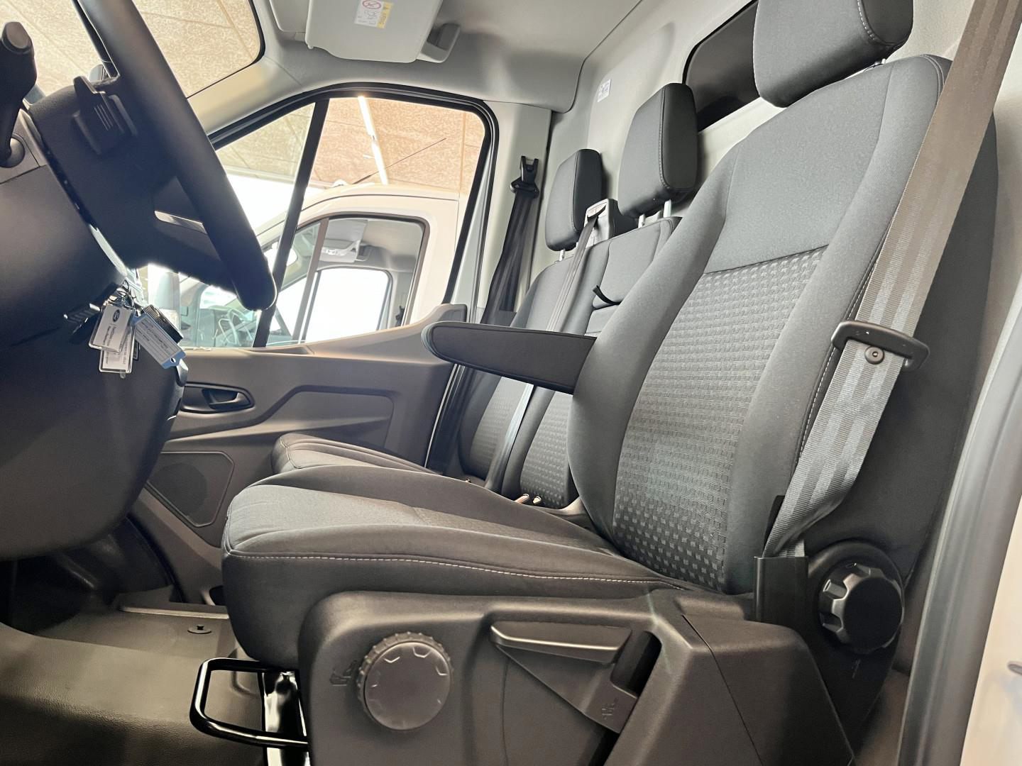Billede af Ford Transit 350 L3H2 2,0 TDCi Trend 130HK Van 8g Aut.