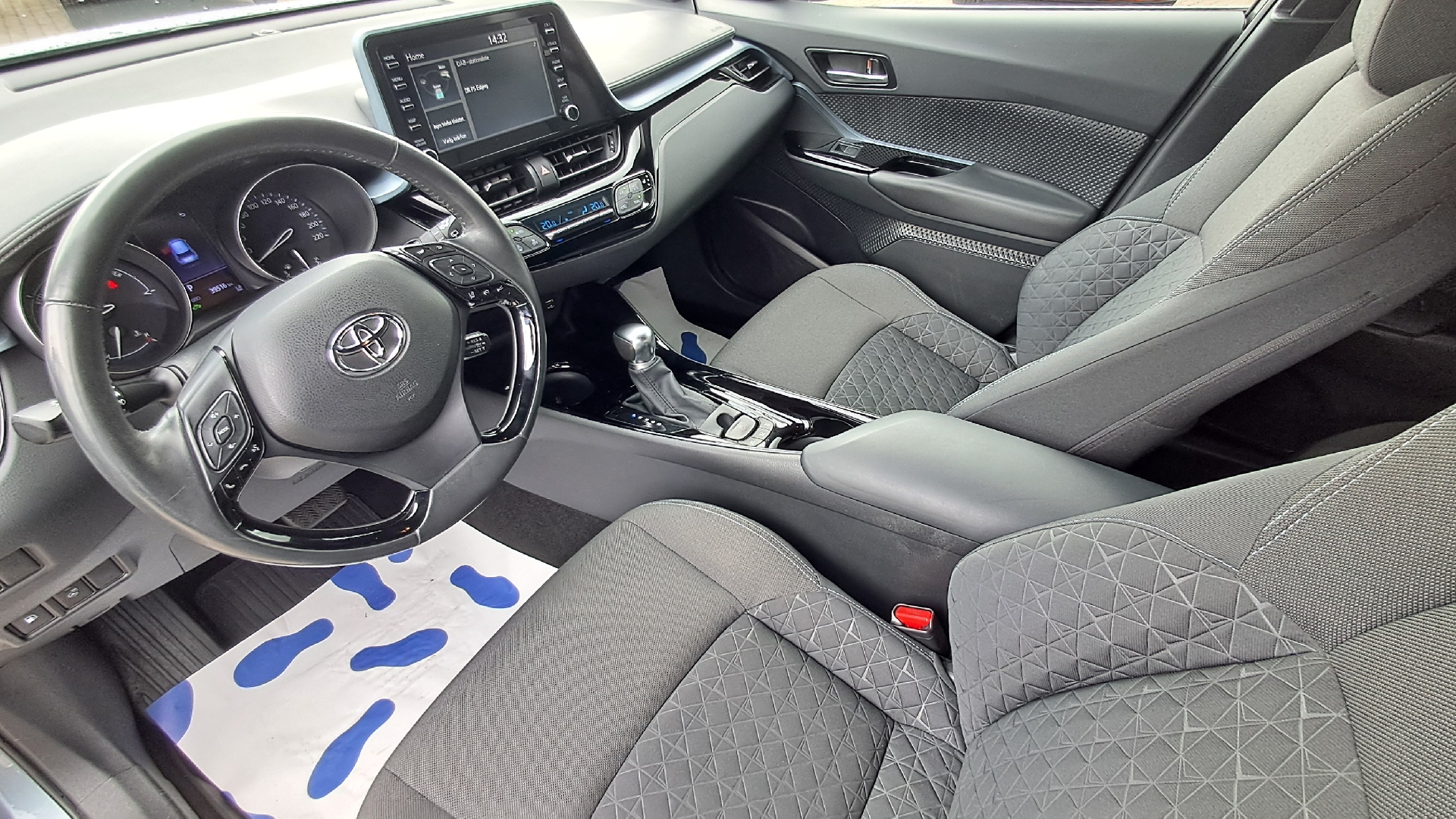 Billede af Toyota C-HR 1,8 Hybrid C-LUB Multidrive S 122HK 5d Aut.