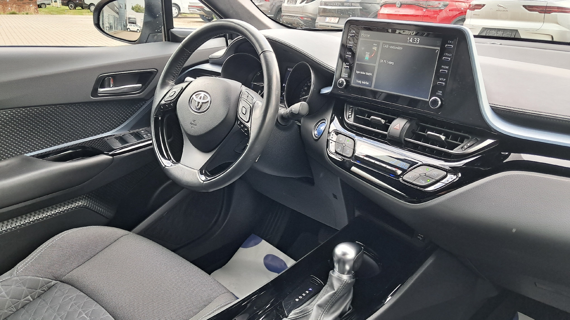 Billede af Toyota C-HR 1,8 Hybrid C-LUB Multidrive S 122HK 5d Aut.