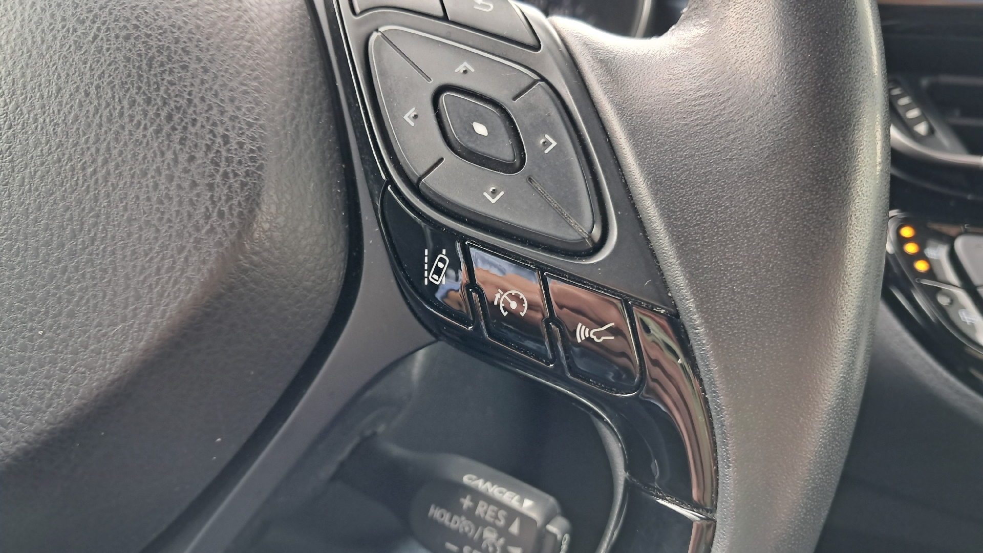 Billede af Toyota C-HR 1,8 Hybrid C-LUB Multidrive S 122HK 5d Aut.