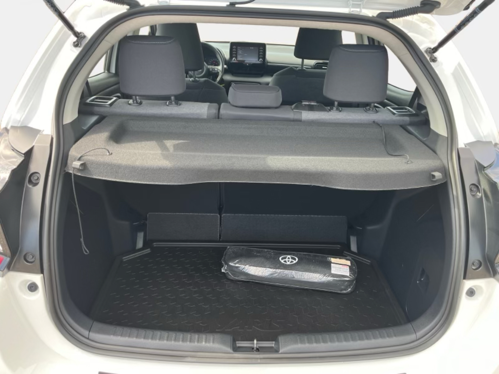 Billede af Toyota Yaris 1,5 Hybrid Essential 116HK 5d Trinl. Gear