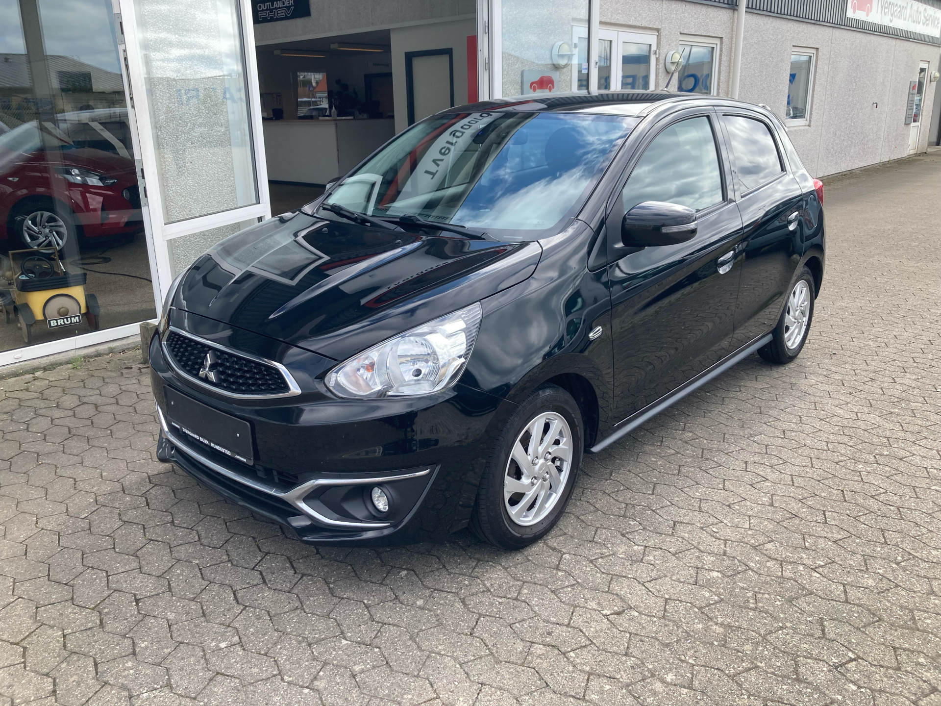Billede af Mitsubishi Space Star 1,2 Invite+ 80HK 5d