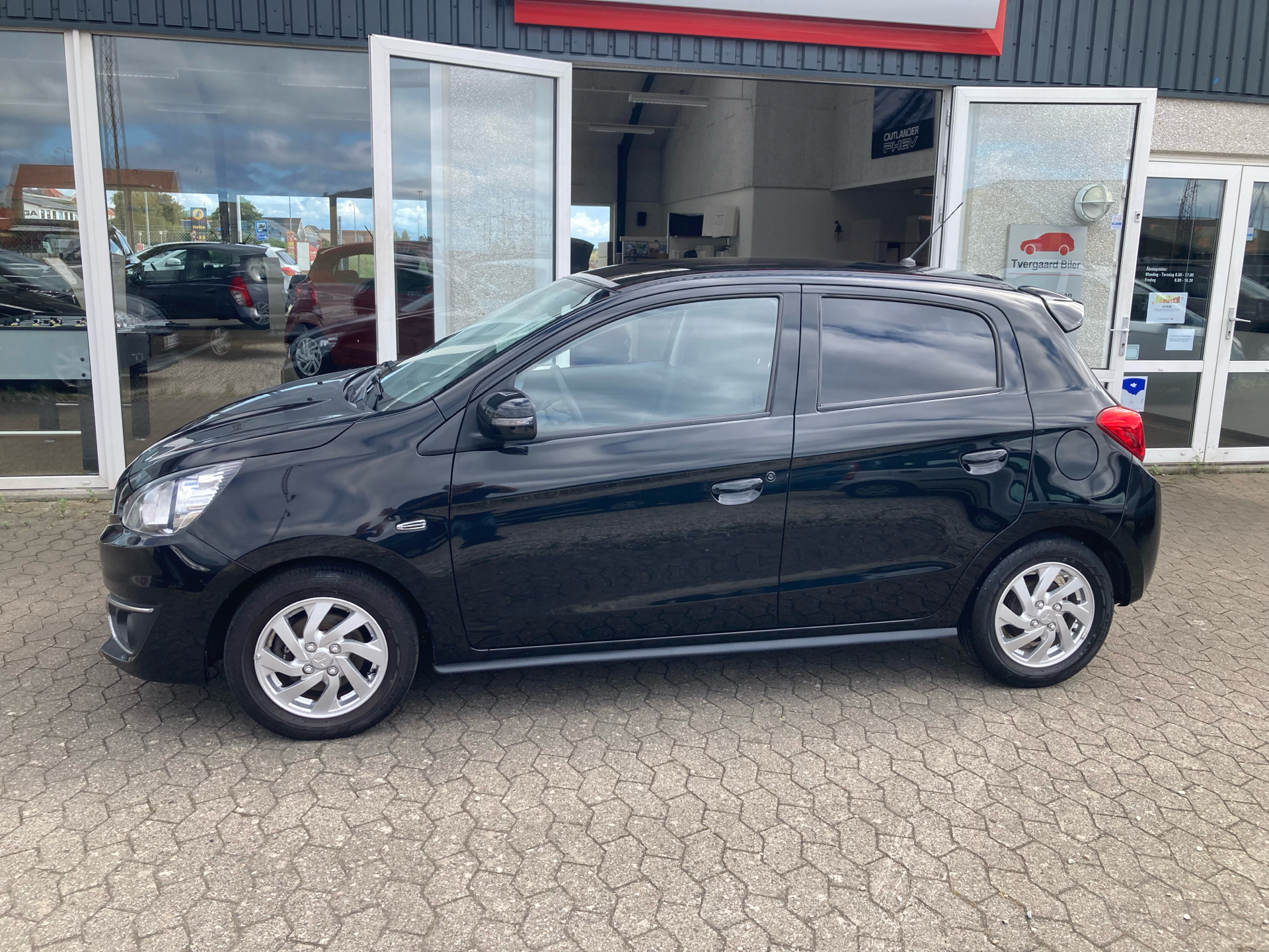 Billede af Mitsubishi Space Star 1,2 Invite+ 80HK 5d