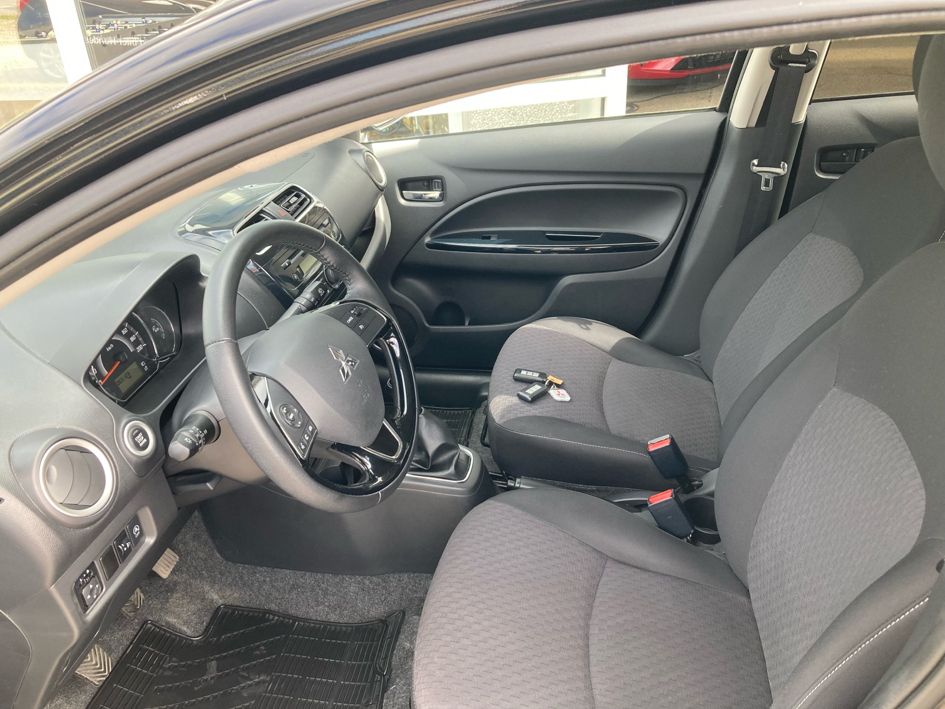 Billede af Mitsubishi Space Star 1,2 Invite+ 80HK 5d