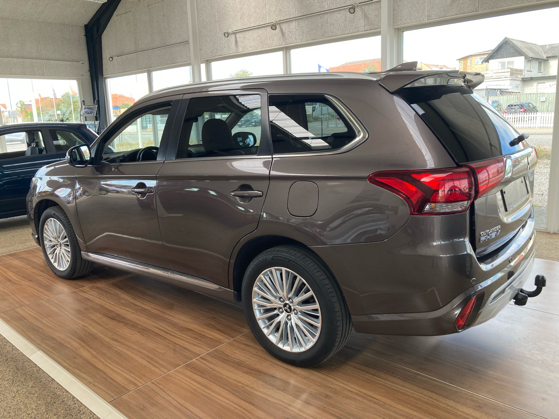 Billede af Mitsubishi Outlander 2,4 PHEV  Plugin-hybrid Intense 4WD 224HK 5d 6g Trinl. Gear