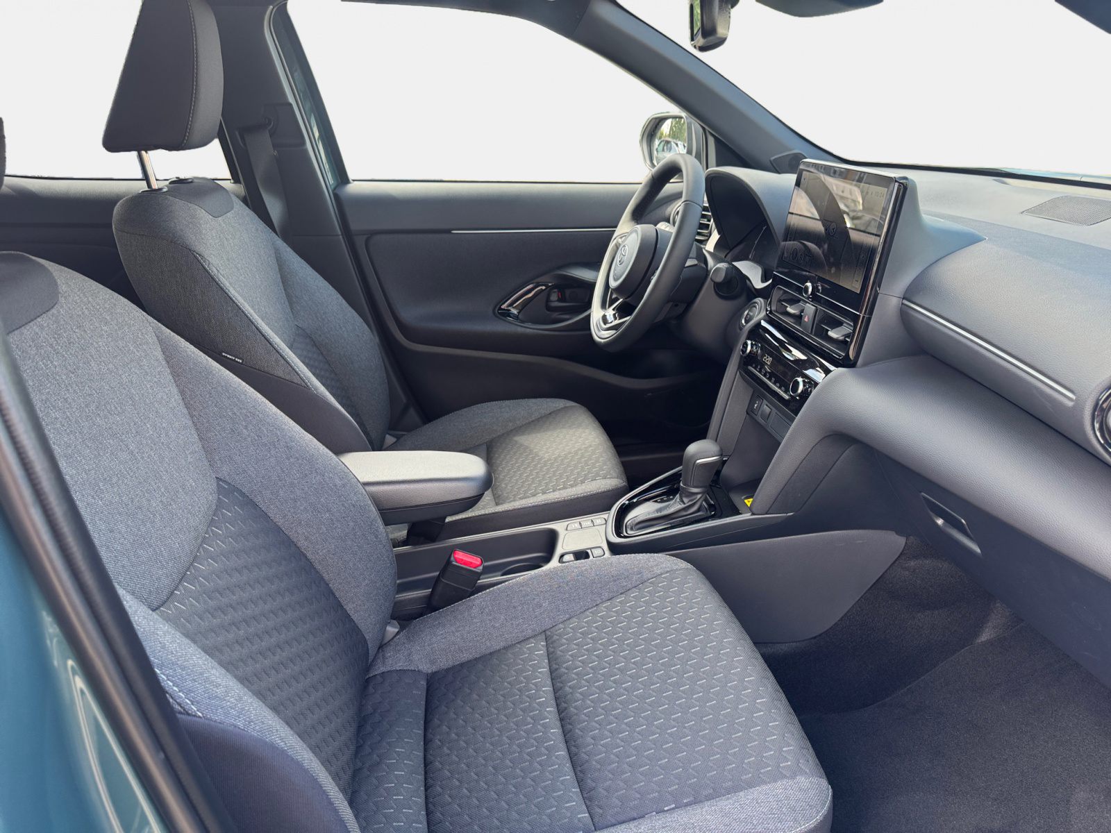 Billede af Toyota Yaris Cross 1,5 Hybrid Style Safety 130HK 5d Trinl. Gear