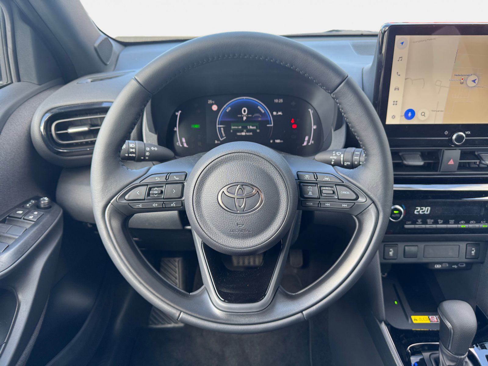 Billede af Toyota Yaris Cross 1,5 Hybrid Style Safety 130HK 5d Trinl. Gear