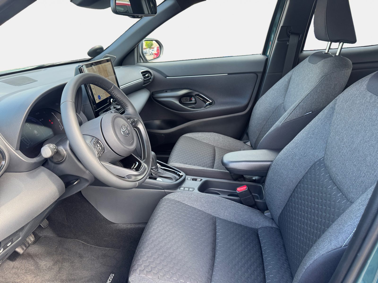 Billede af Toyota Yaris Cross 1,5 Hybrid Style Safety 130HK 5d Trinl. Gear