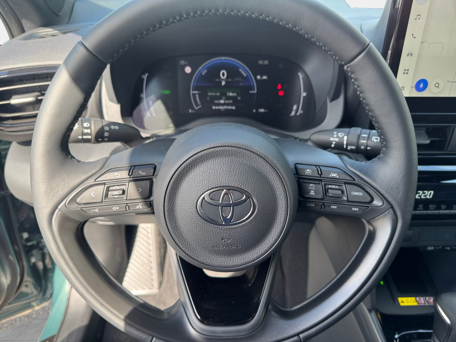 Billede af Toyota Yaris Cross 1,5 Hybrid Style Safety 130HK 5d Trinl. Gear