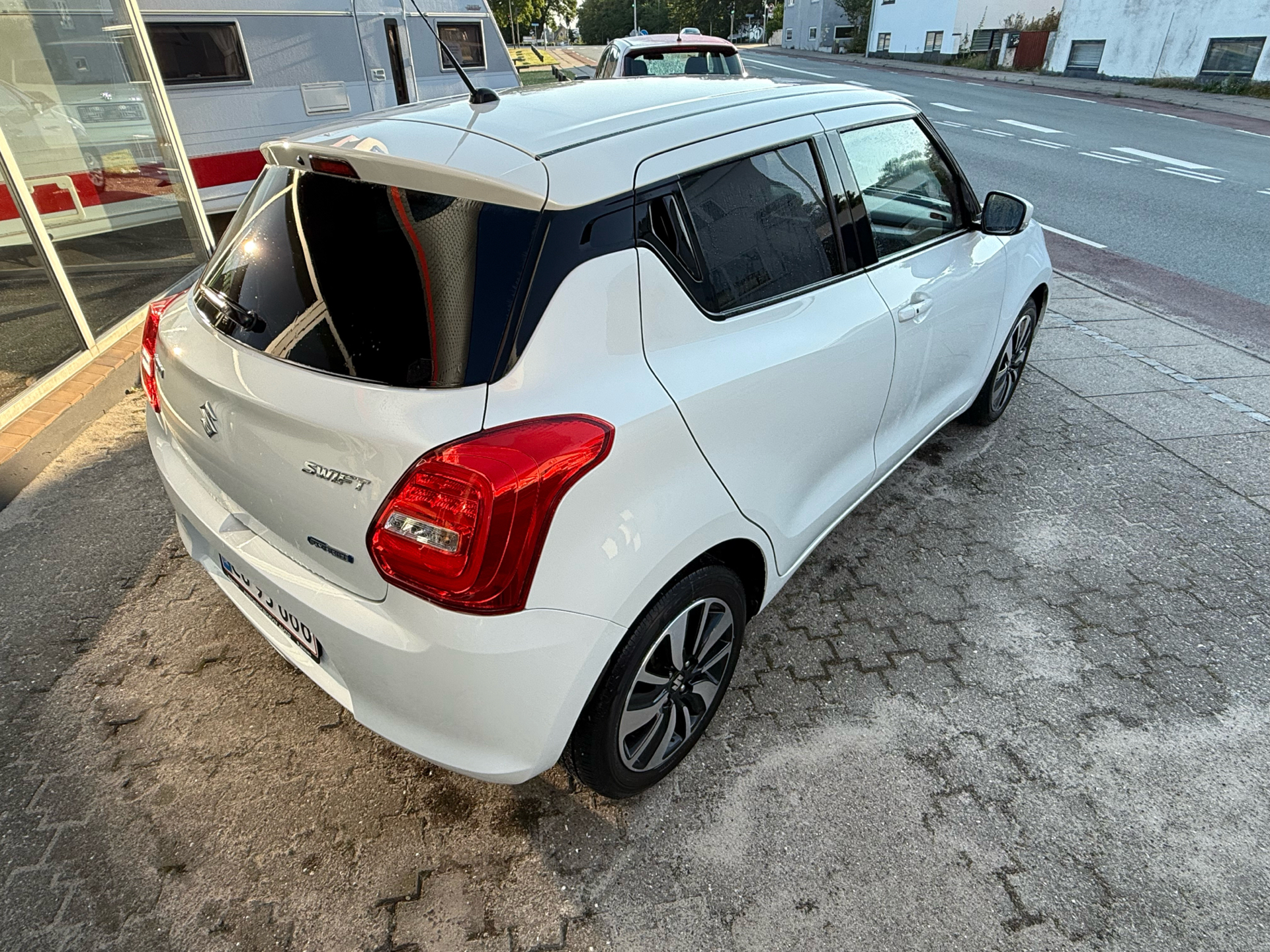 Billede af Suzuki Swift 1,2 Dualjet  Mild hybrid Exclusive Hybrid 90HK 5d