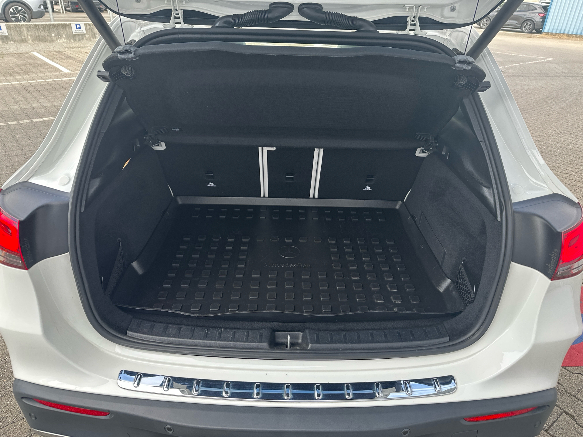 Billede af Mercedes-Benz EQA 250 EL AMG Line 190HK 5d Aut.