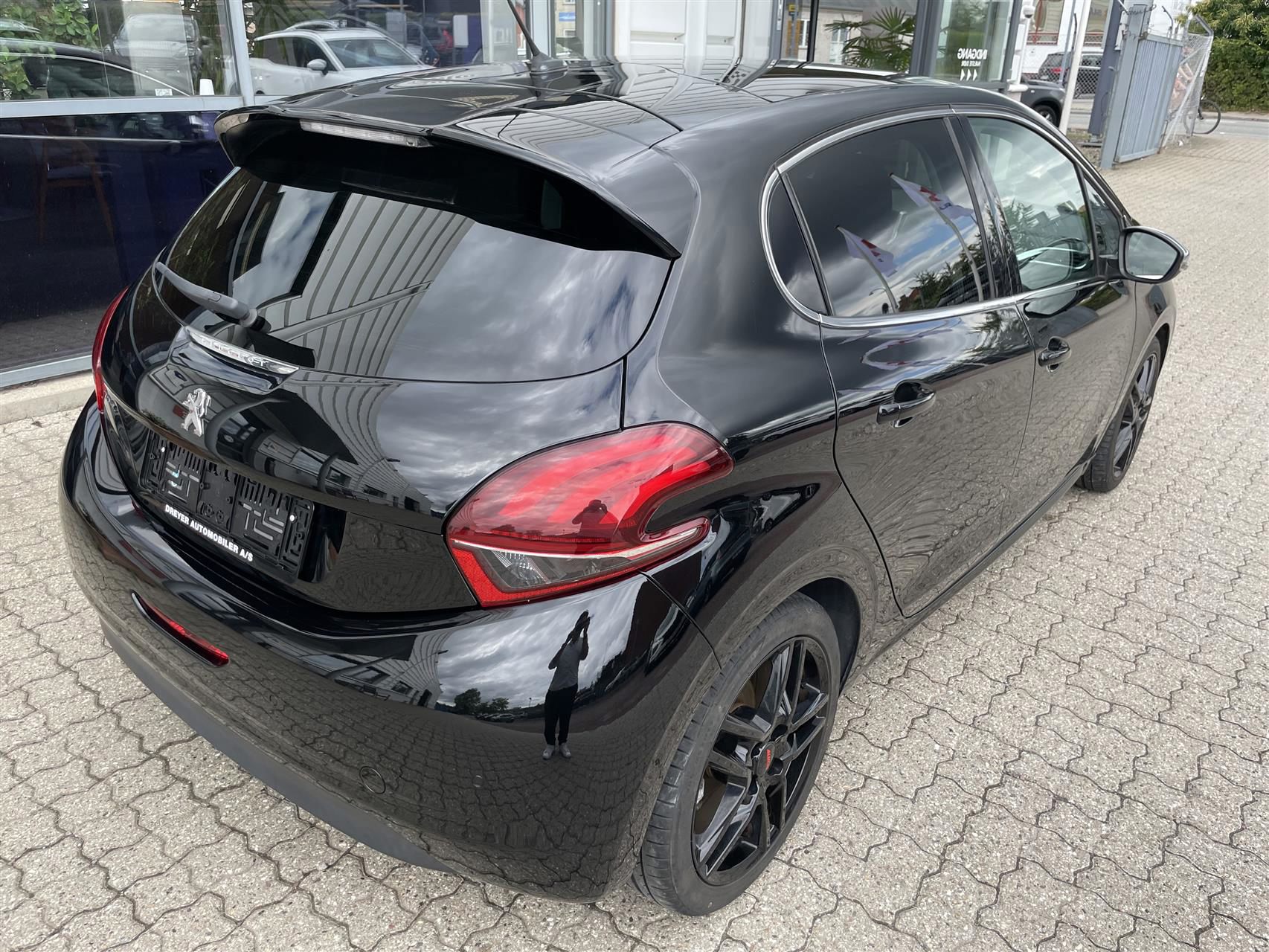 Billede af Peugeot 208 1,5 BlueHDi Prestige Sky 100HK 5d