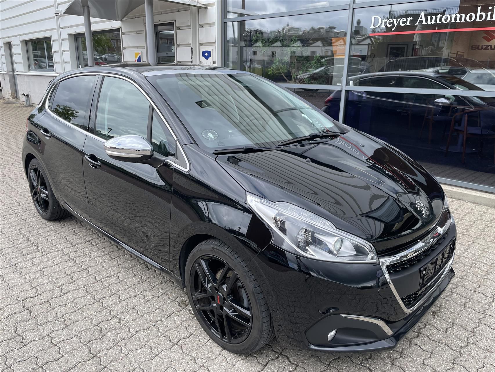 Billede af Peugeot 208 1,5 BlueHDi Prestige Sky 100HK 5d