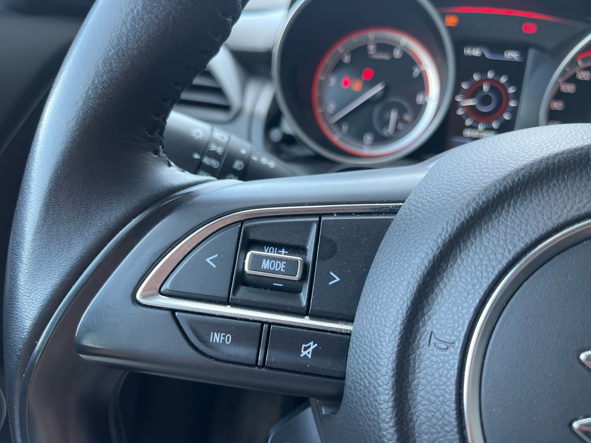 Billede af Suzuki Swift 1,2 Dualjet  Mild hybrid Exclusive AEB 83HK 5d