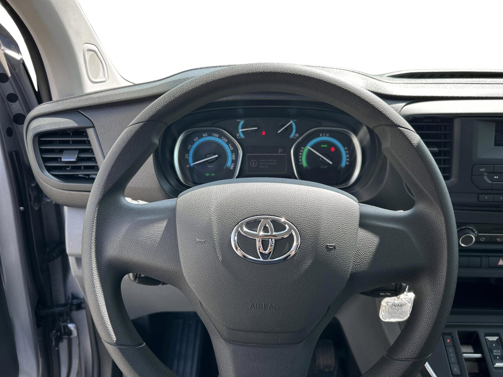 Billede af Toyota Proace Verso Electric Medium EL Combi m/Dobbelt bagdør 136HK Aut.