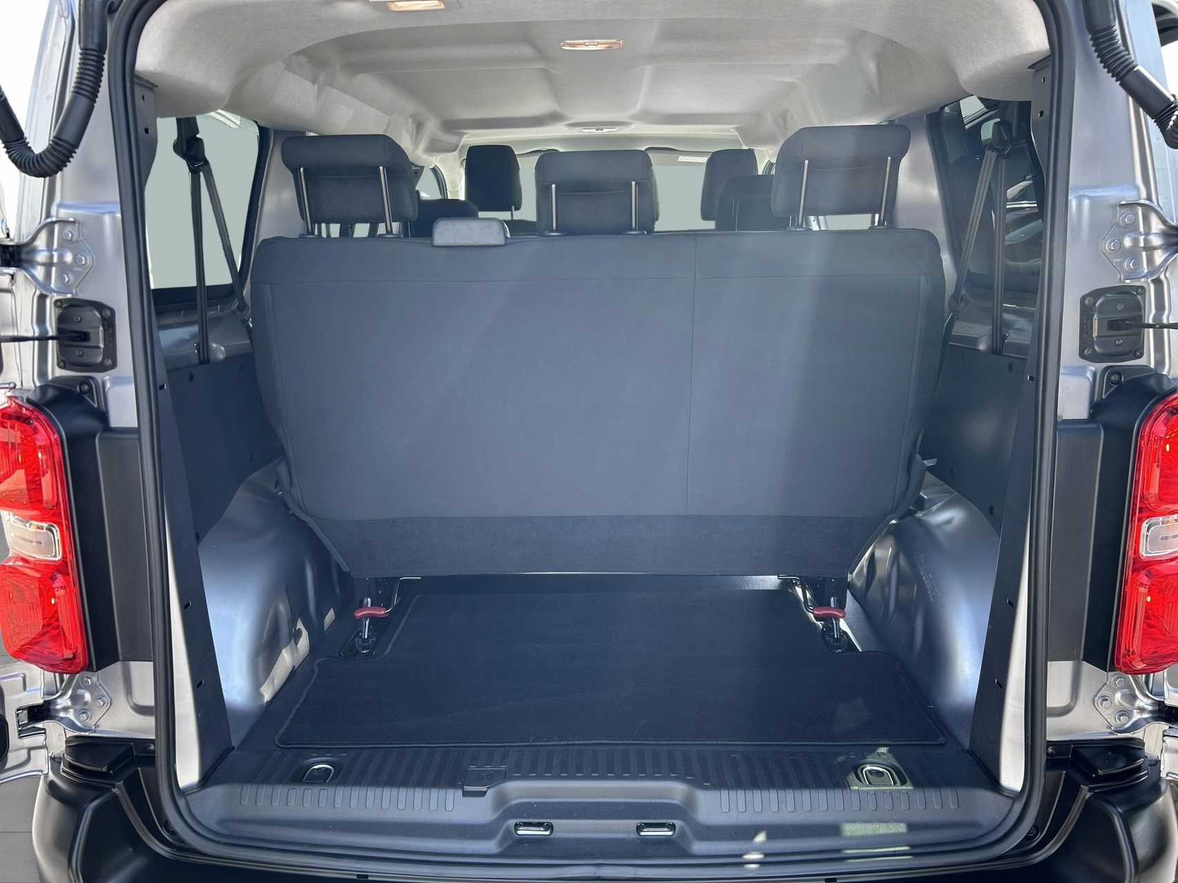 Billede af Toyota Proace Verso Electric Medium EL Combi m/Dobbelt bagdør 136HK Aut.