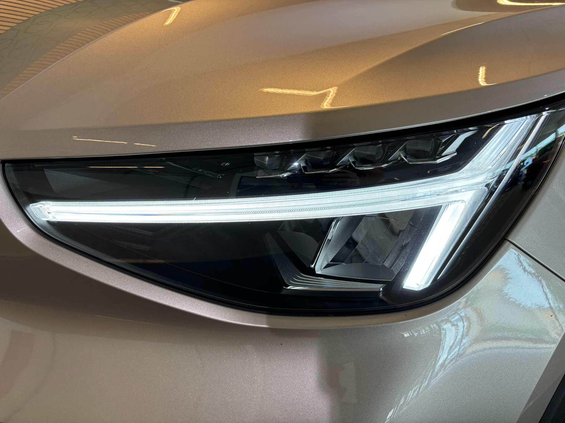 Billede af Volvo XC40 Recharge Extended Range Plus 252HK 5d Aut.