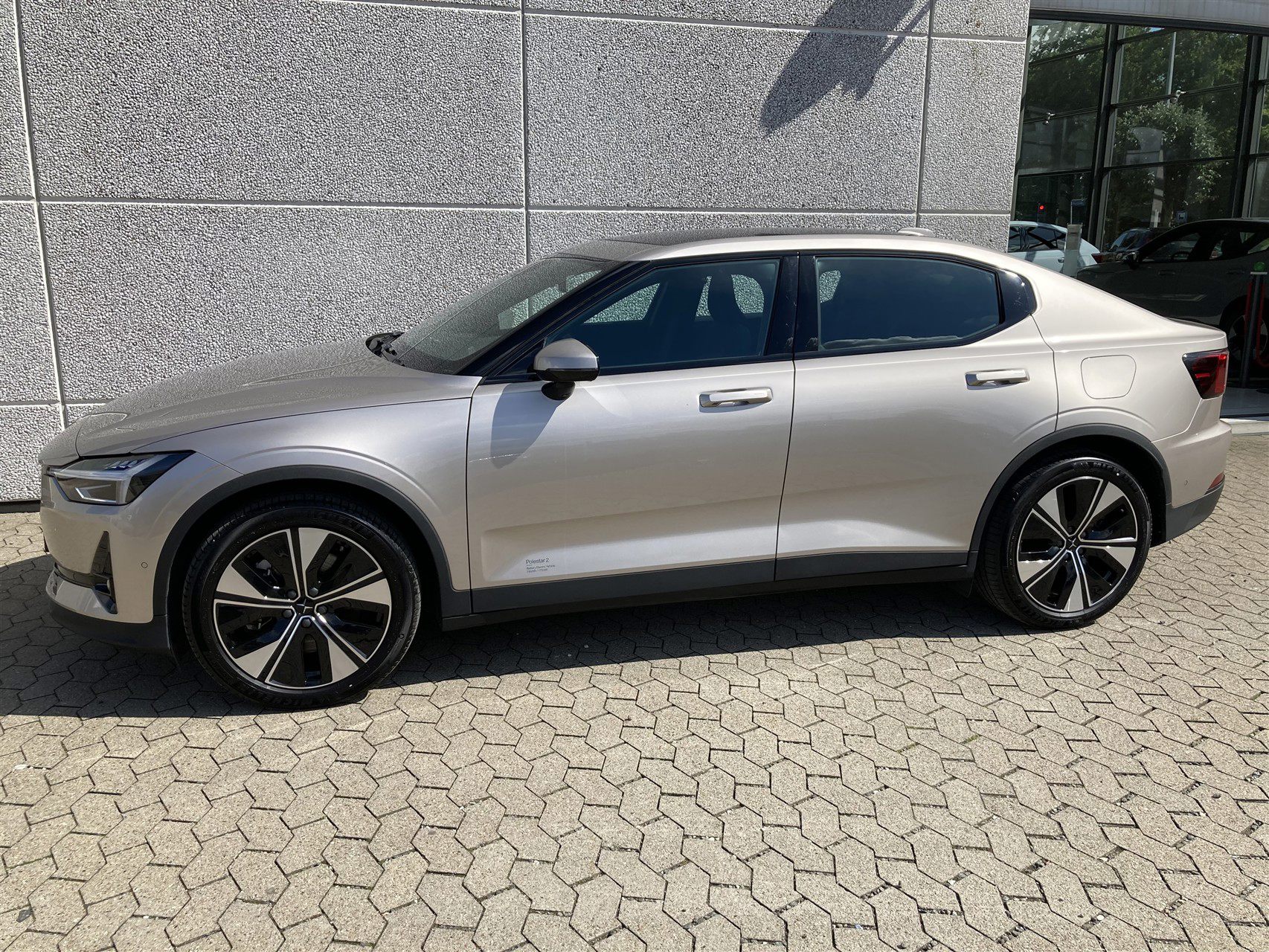 Billede af Polestar 2 EL Long range Single motor Plus 231HK 5d Aut.