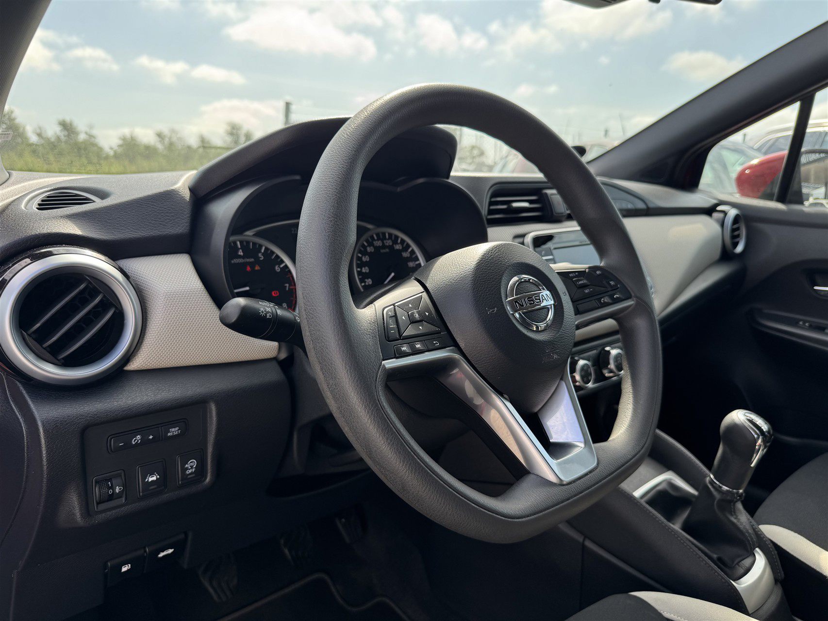 Billede af Nissan Micra 0,9 IG-T Visia Start/Stop 90HK 5d