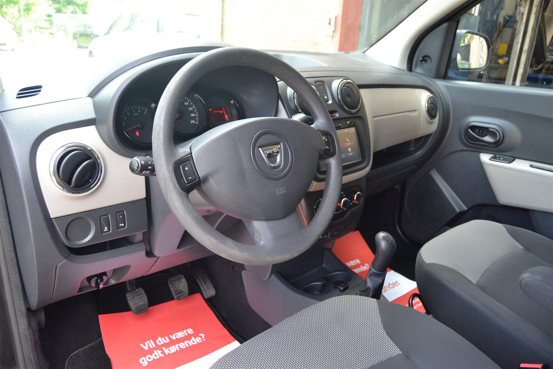 Billede af Dacia Lodgy 7 Sæder 1,6 16V Ambiance Start/Stop 102HK