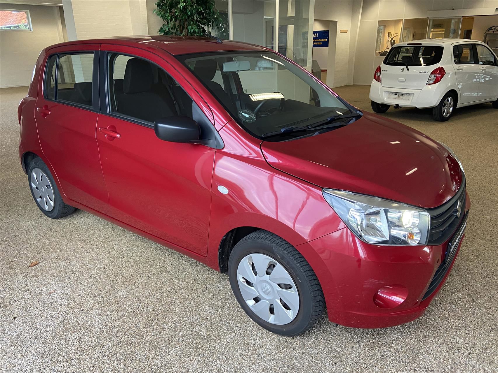 Billede af Suzuki Celerio 1,0 Dualjet 12V Club 68HK 5d