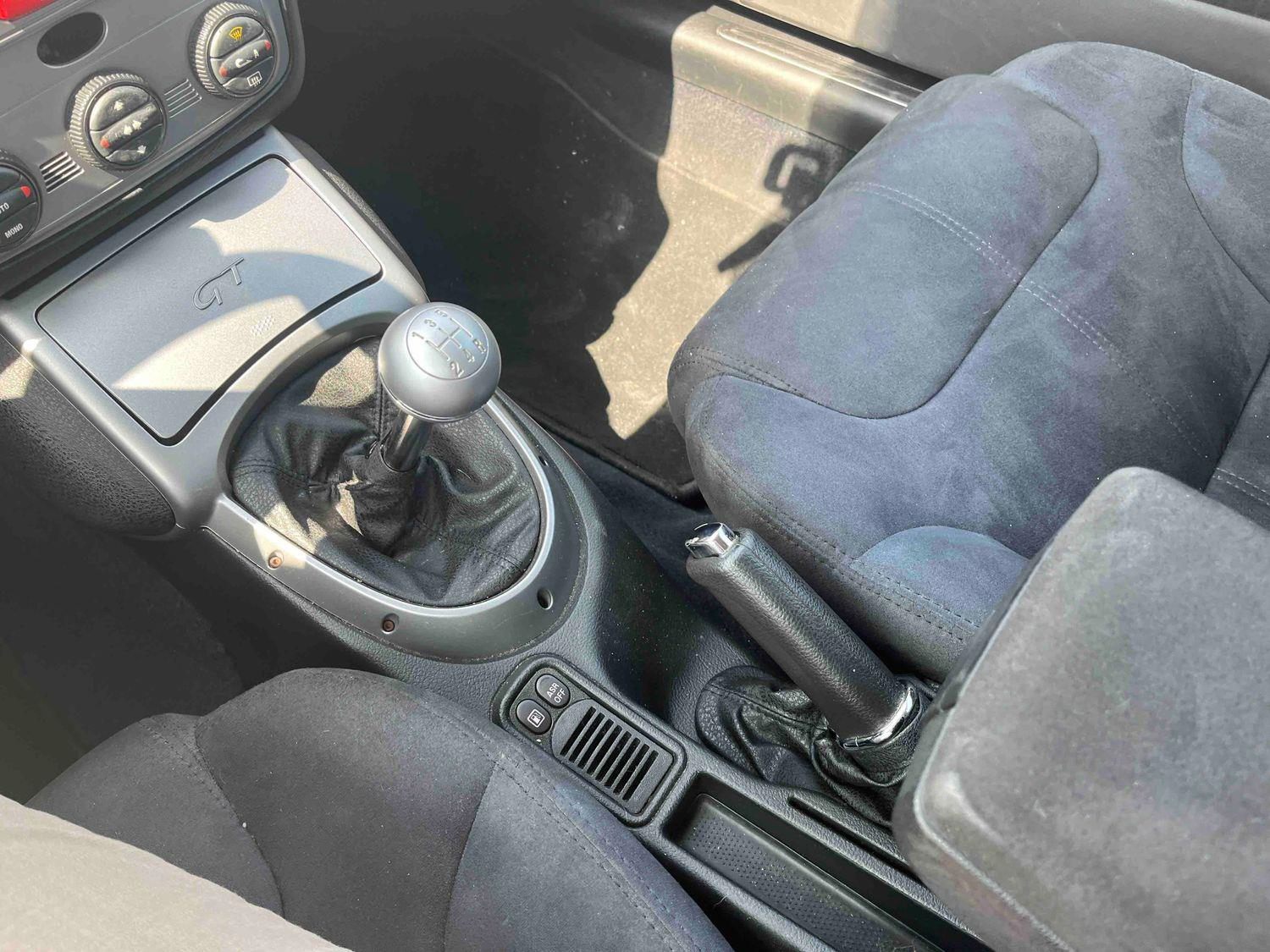Billede af Alfa Romeo GT 2,0 JTS Lusso 165HK 3d