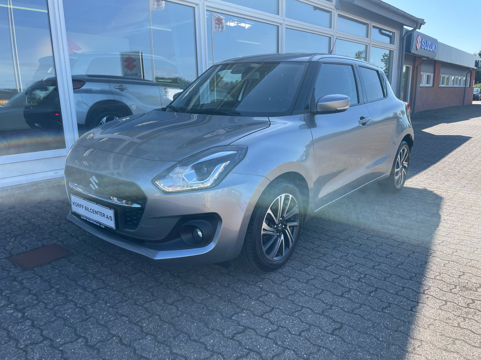 Billede af Suzuki Swift 1,2 Dualjet  Mild hybrid Exclusive AEB CVT 83HK 5d Trinl. Gear