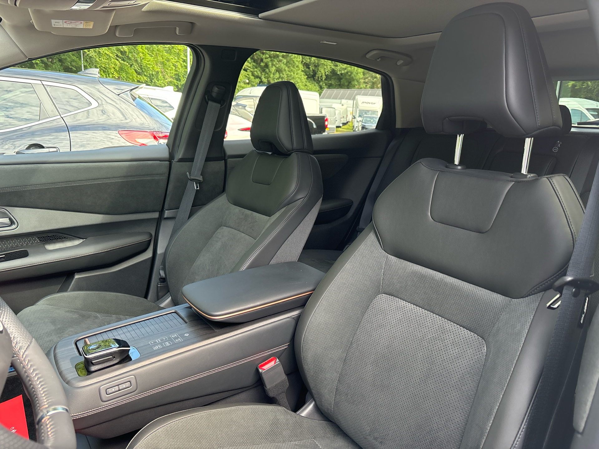 Billede af Nissan Ariya EL Evolve e-4orce 301HK 5d Aut.