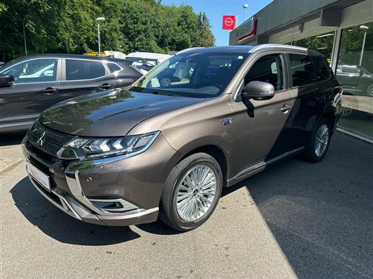 Mitsubishi Outlander 2,4 PHEV  Plugin-hybrid Intense 4WD 224HK 5d 6g Trinl. Gear