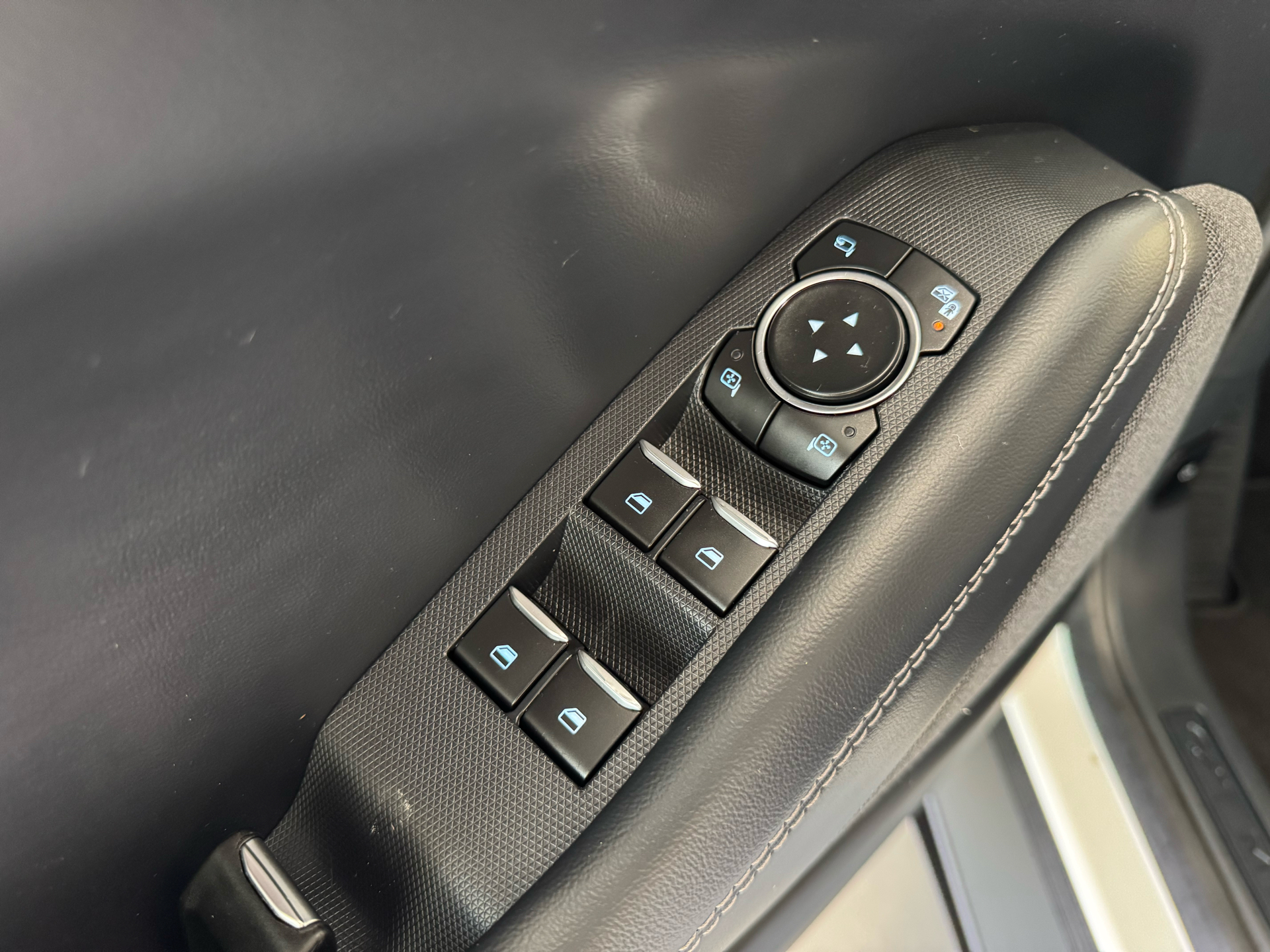 Billede af Ford Mustang Mach-E EL UR Premium 294HK 5d Aut.