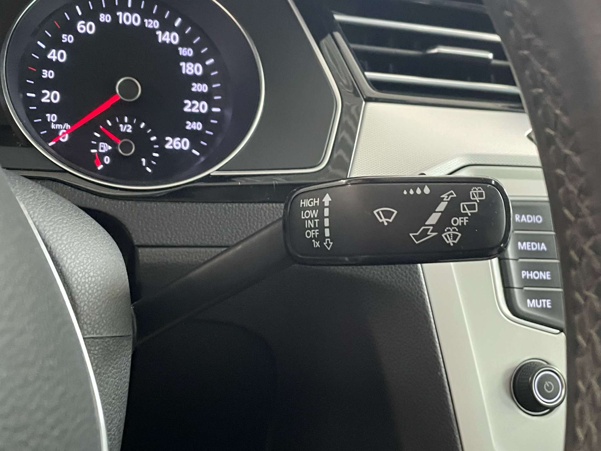 Billede af VW Passat Variant 1,6 TDI Comfortline 120HK Stc 6g