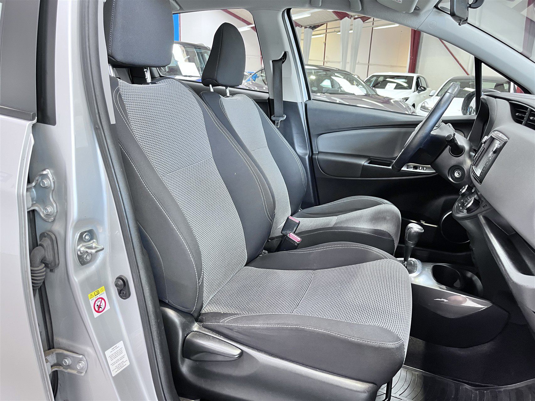 Billede af Toyota Yaris 1,5 Hybrid H2 E-CVT 100HK 5d Trinl. Gear