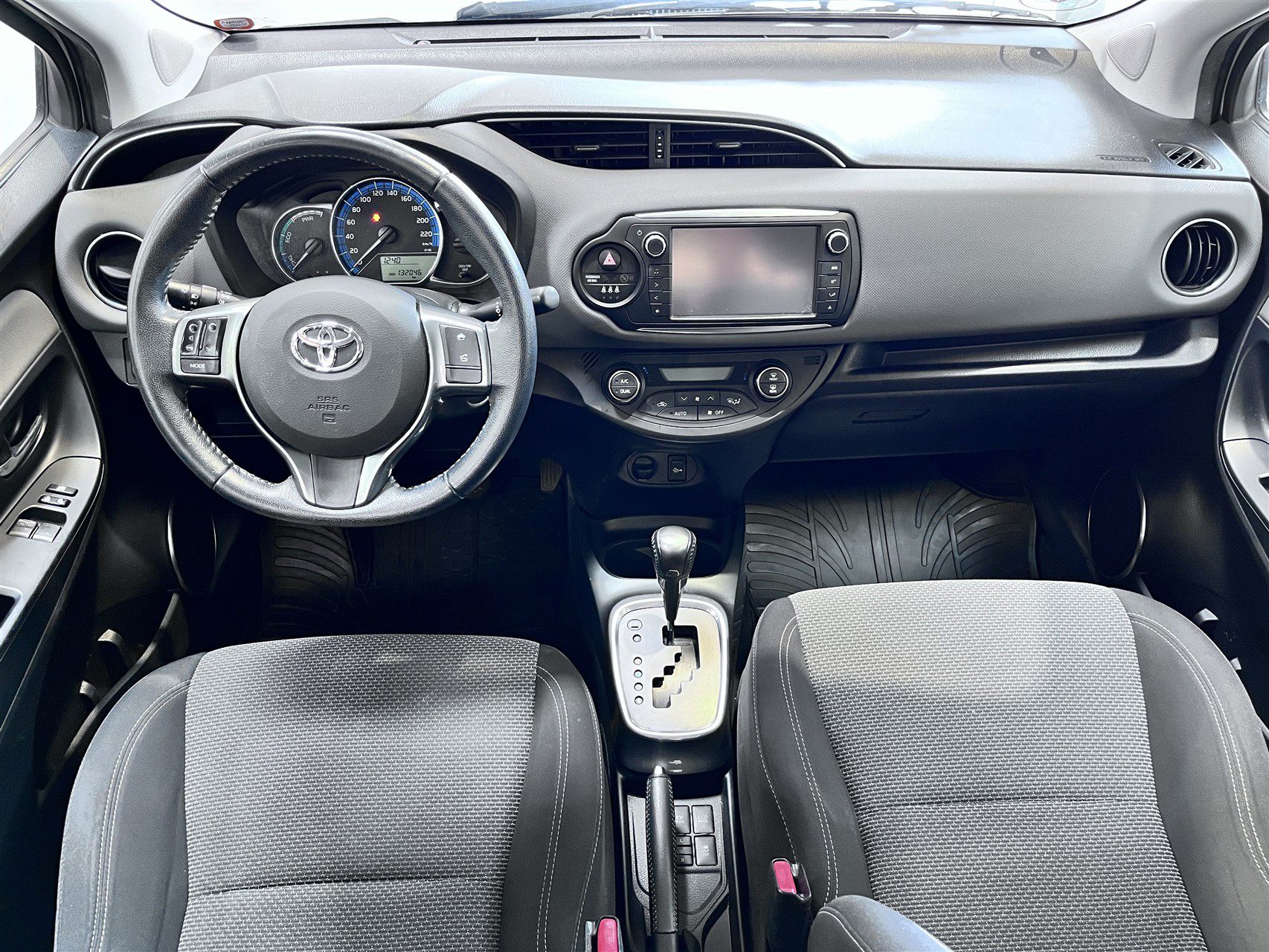 Billede af Toyota Yaris 1,5 Hybrid H2 E-CVT 100HK 5d Trinl. Gear