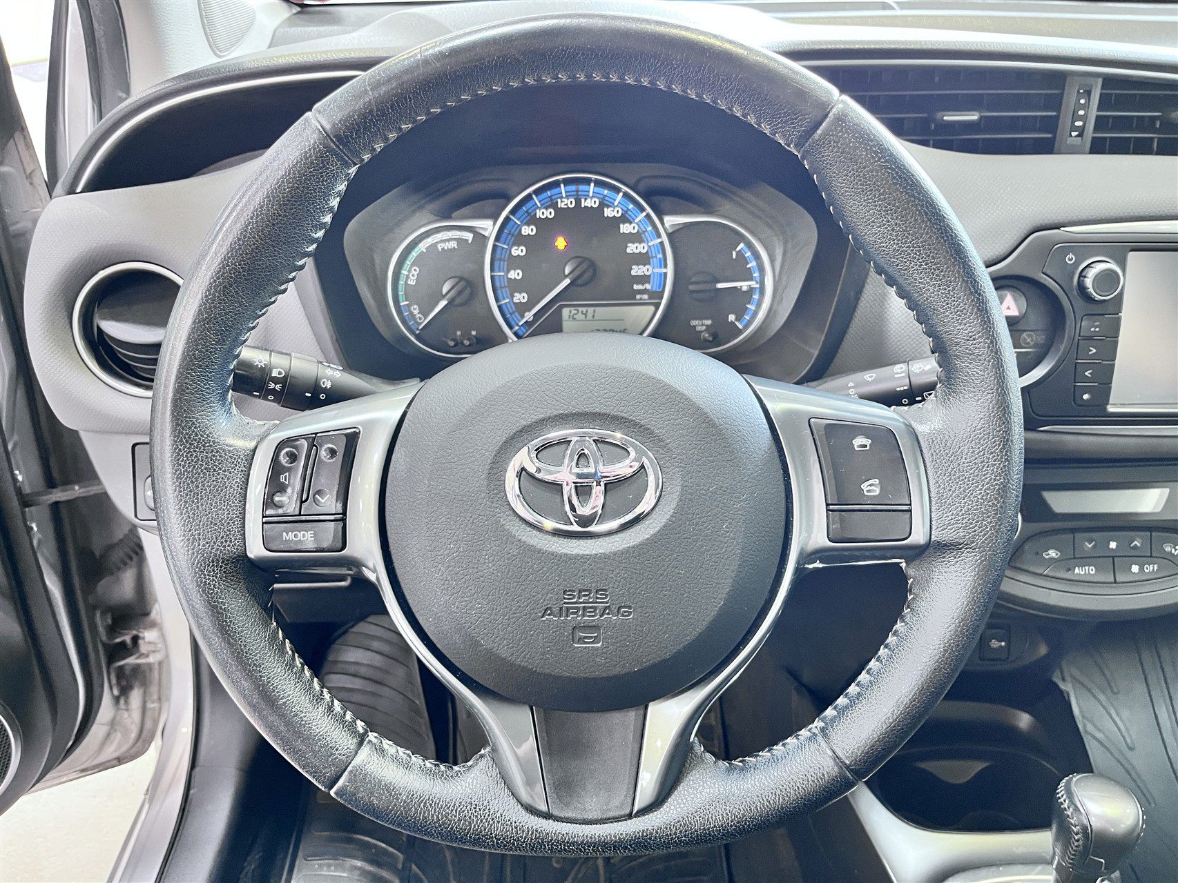 Billede af Toyota Yaris 1,5 Hybrid H2 E-CVT 100HK 5d Trinl. Gear