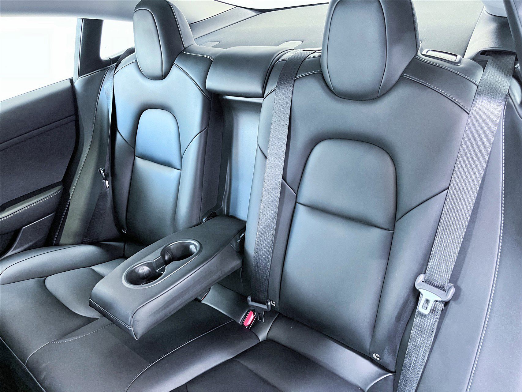 Billede af Tesla Model 3 EL Standard Range Plus 325HK Aut.