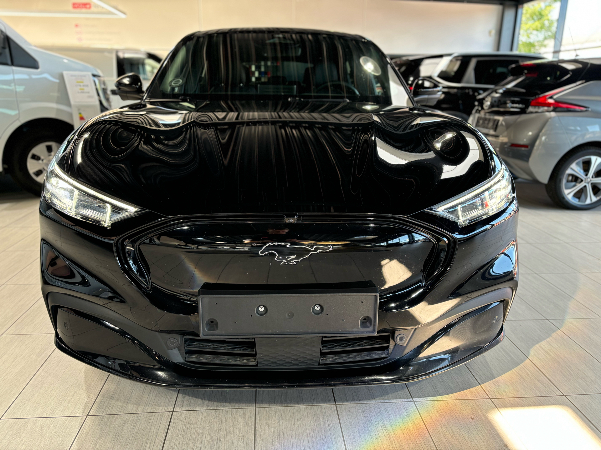Billede af Ford Mustang Mach-E EL UR AWD 351HK 5d Aut.