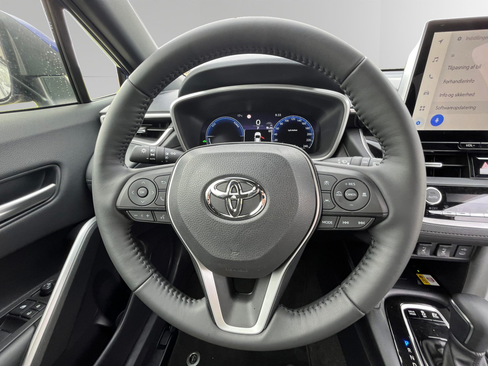 Billede af Toyota Corolla Cross 1,8 Hybrid Style Comfort 140HK 5d Aut.