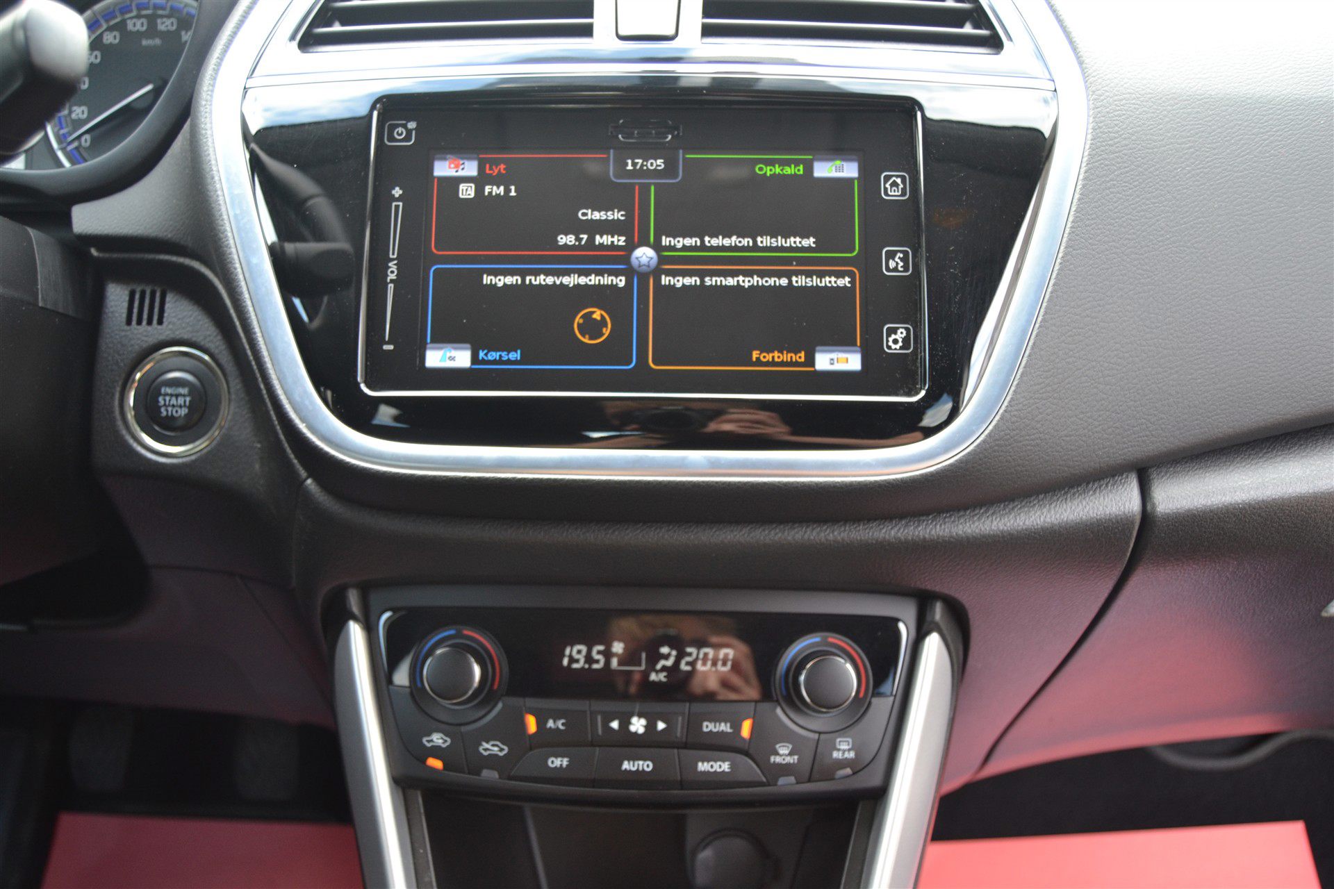 Billede af Suzuki S-Cross 1,0 Boosterjet Active 112HK 5d