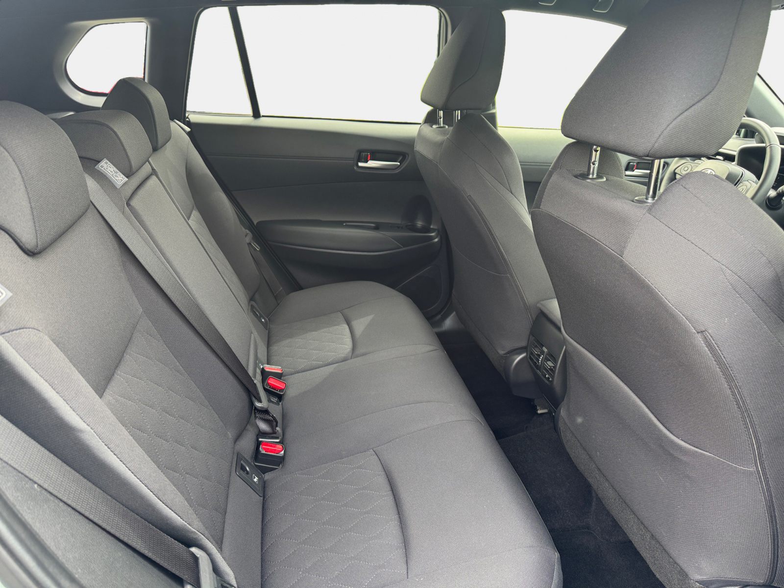 Billede af Toyota Corolla Cross 1,8 Hybrid Style Comfort 140HK 5d Aut.