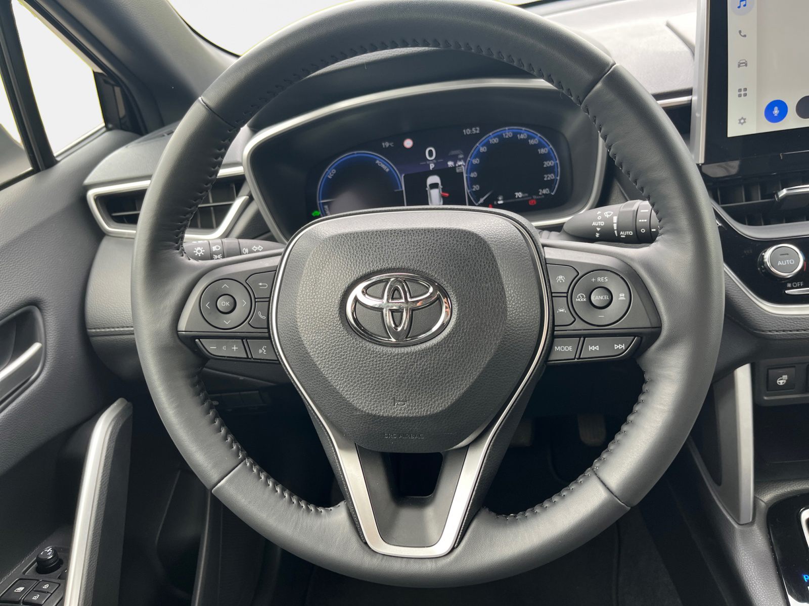 Billede af Toyota Corolla Cross 1,8 Hybrid Style Comfort 140HK 5d Aut.