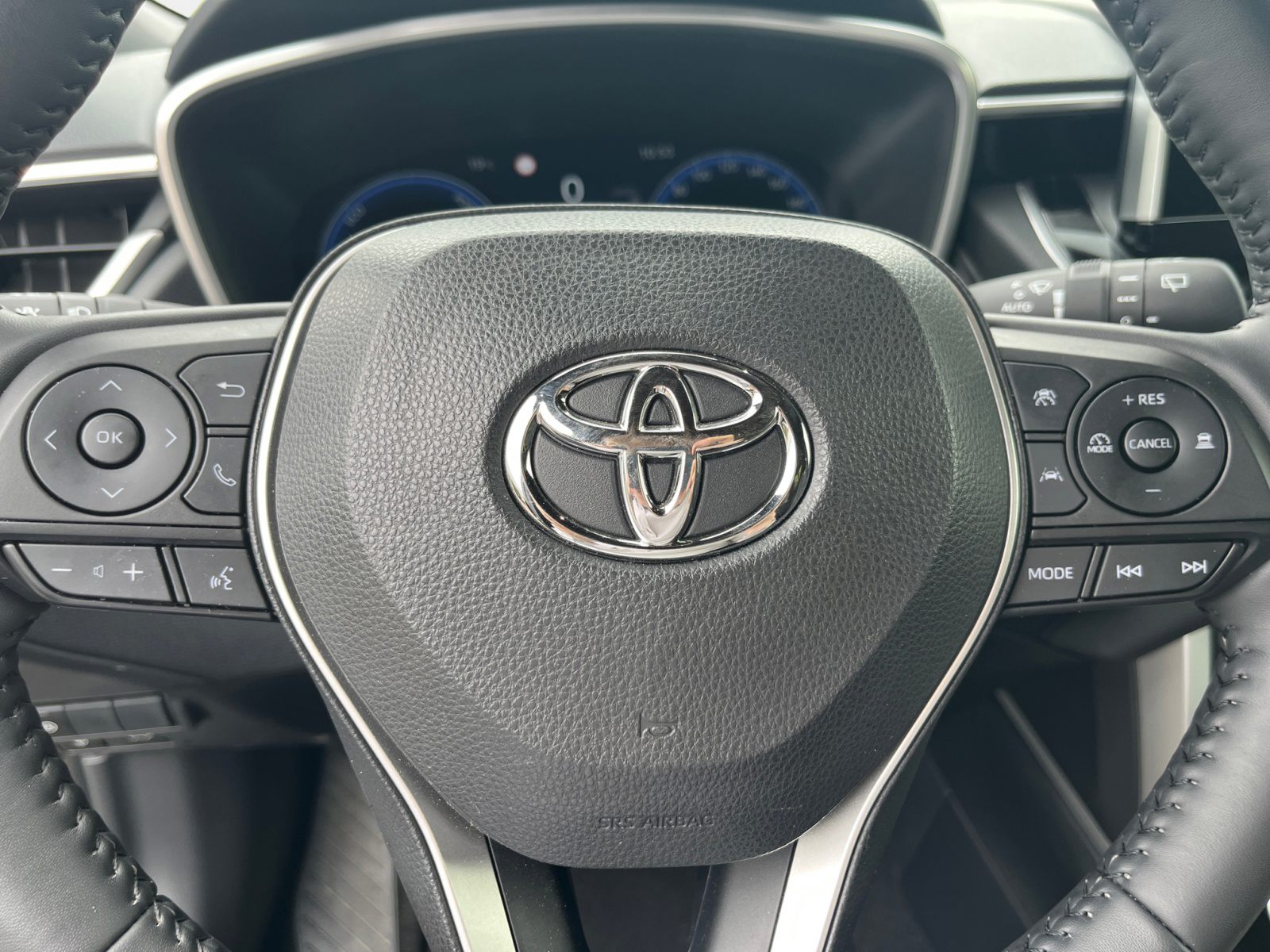 Billede af Toyota Corolla Cross 1,8 Hybrid Style Comfort 140HK 5d Aut.