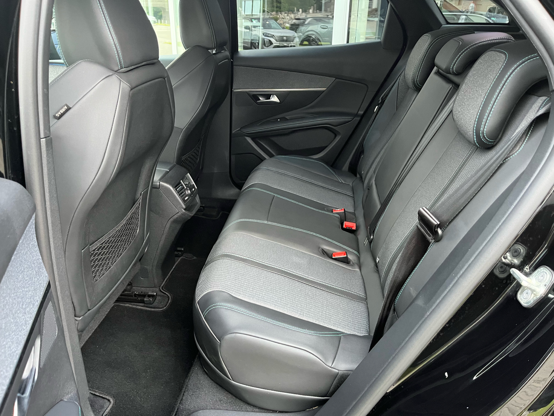 Billede af Peugeot 3008 1,6 PureTech  Plugin-hybrid Selection Sport EAT8 225HK 5d 8g Aut.